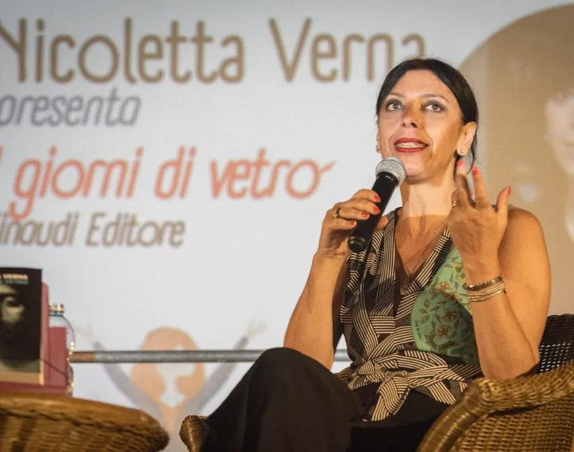 Massimo Polidoro presenta "Il mistero delle origini dell'uomo"                                                             Un viaggio nel tempo per comprendere chi siamo e dove stiamo andando.                                                                                                                                                                                                                            Feltrinelli Editore
